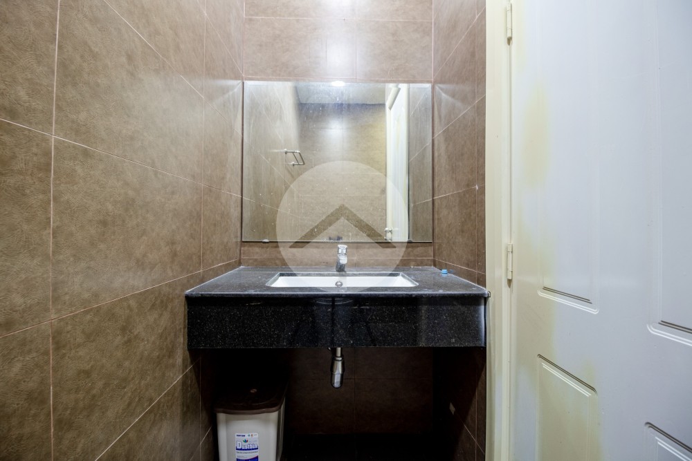 8 Unit Apartment Building For Sale - Svay Dangkum, Siem Reap - Image 11