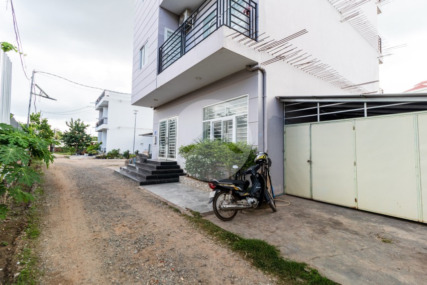 8 Unit Apartment Building For Sale - Svay Dangkum, Siem Reap