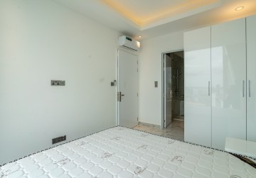 20th Floor 2 Bedroom Condo For Sale -J Tower 2, BKK1, Phnom Penh thumbnail