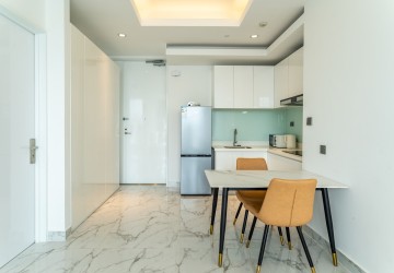 20th Floor 2 Bedroom Condo For Sale -J Tower 2, BKK1, Phnom Penh thumbnail