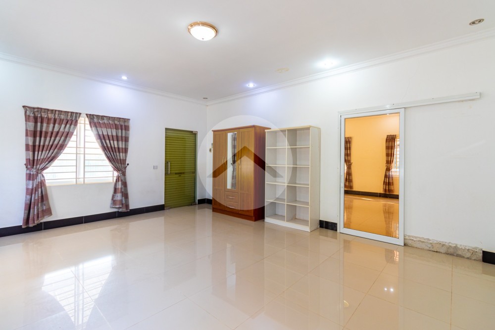 2 Bedroom House For Rent in Svay Dangkum, Siem Reap - Image 7