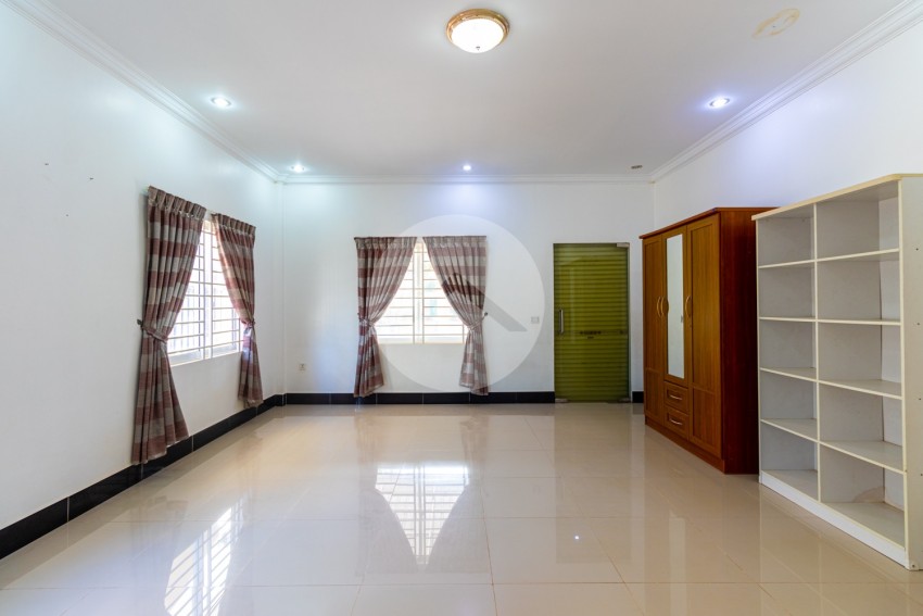 2 Bedroom House For Rent in Svay Dangkum, Siem Reap