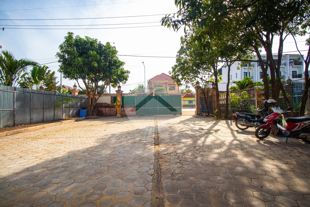 2 Bedroom House For Rent in Svay Dangkum, Siem Reap - Image 16