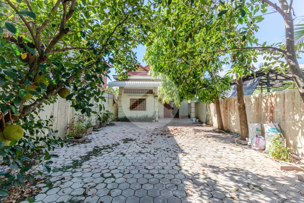 2 Bedroom House For Sale - Sala Kamreuk, Siem Reap - Image 9