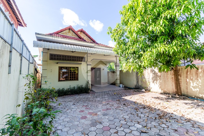 2 Bedroom House For Sale - Sala Kamreuk, Siem Reap