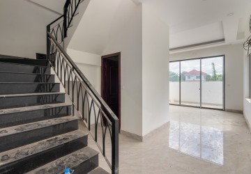 4 Bedroom Shophouse For Sale - Svay Dangkum, Siem Reap thumbnail