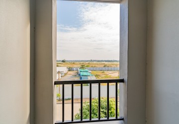 4 Bedroom Link Villa For Rent - Chak Angrae Kraom, Phnom Penh thumbnail