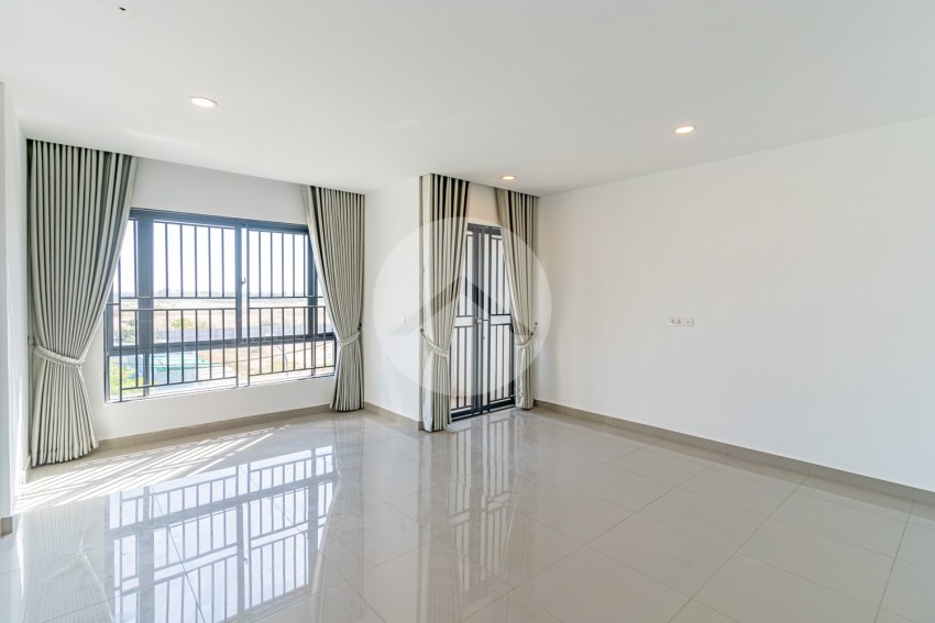 4 Bedroom Link Villa For Rent - Chak Angrae Kraom, Phnom Penh