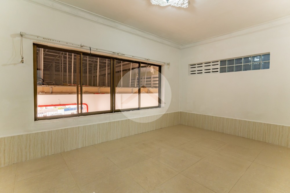 2 Storey Shophouse For Rent - Ta Khmau, Kandal - Image 7