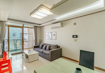 1 Bedroom Condo For Rent - De Castle Royal, BKK1, Phnom Penh thumbnail