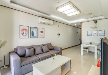 1 Bedroom Condo For Rent - De Castle Royal, BKK1, Phnom Penh thumbnail