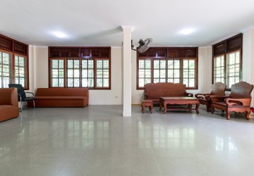 4 Bedroom Villa For Rent - Slor Kram, Siem Reap thumbnail