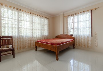 4 Bedroom Villa For Rent - Slor Kram, Siem Reap thumbnail