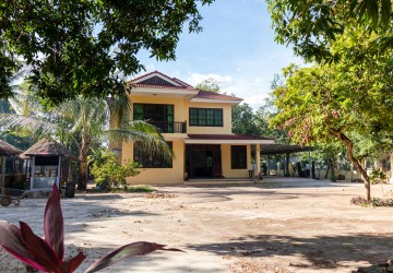 4 Bedroom Villa For Rent - Slor Kram, Siem Reap thumbnail