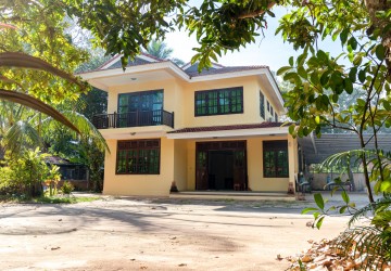 4 Bedroom Villa For Rent - Slor Kram, Siem Reap thumbnail