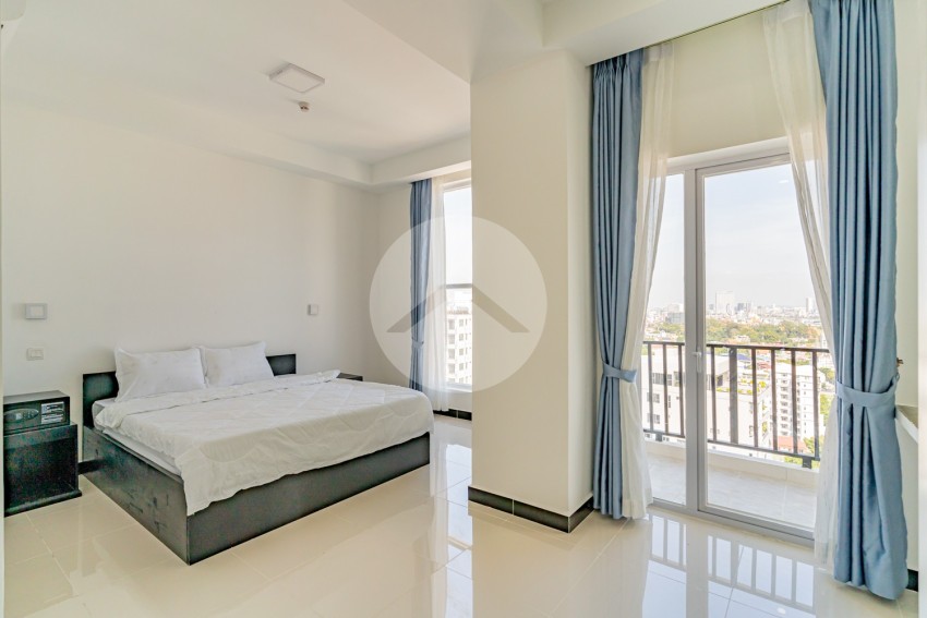 4 Bedroom Serviced Penthouse For Rent - Tonle Bassac, Phnom Penh