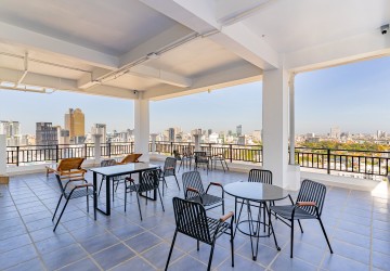 4 Bedroom Serviced Penthouse For Rent - Tonle Bassac, Phnom Penh thumbnail