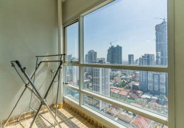 3 Bedroom Condo For Rent - De Castle Royal, BKK1, Phnom Penh thumbnail