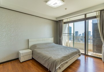 3 Bedroom Condo For Rent - De Castle Royal, BKK1, Phnom Penh thumbnail