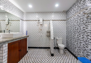 3 Bedroom House For Sale - Svay Dangkum, Siem Reap thumbnail