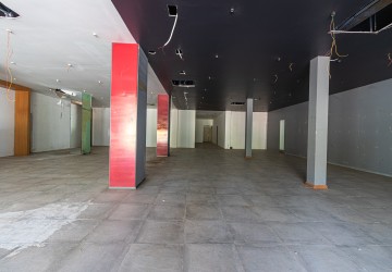 800 Sqm Commercial Building For Rent - Sala Kamreuk, Siem Reap thumbnail