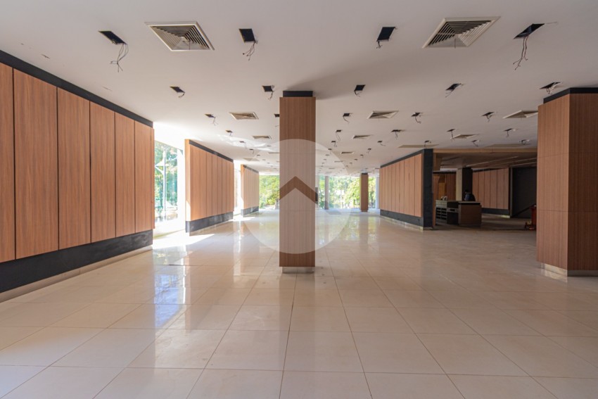 800 Sqm Commercial Building For Rent - Sala Kamreuk, Siem Reap