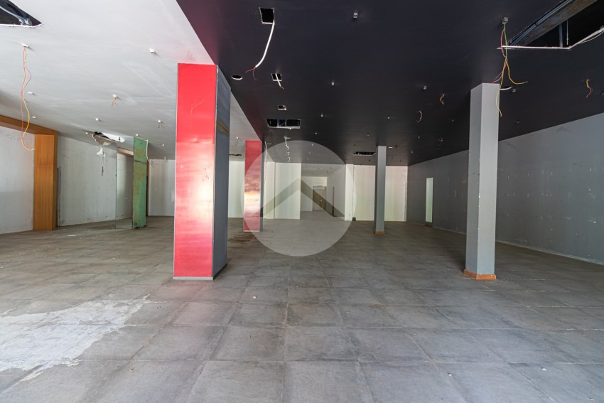 800 Sqm Commercial Building For Rent - Sala Kamreuk, Siem Reap