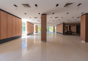 800 Sqm Commercial Building For Rent - Sala Kamreuk, Siem Reap thumbnail