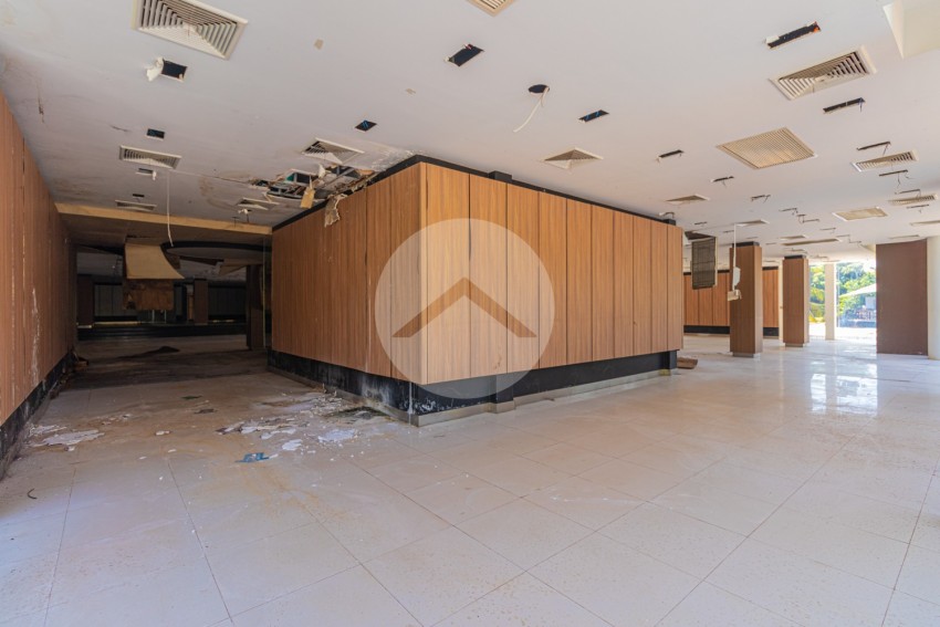 800 Sqm Commercial Building For Rent - Sala Kamreuk, Siem Reap