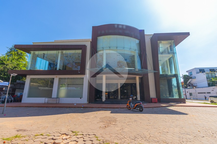 800 Sqm Commercial Building For Rent - Sala Kamreuk, Siem Reap