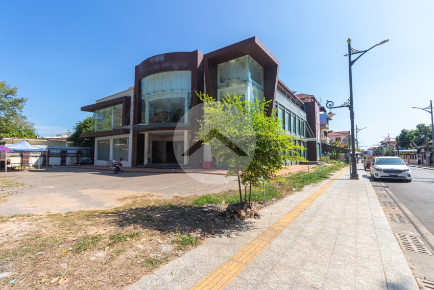 800 Sqm Commercial Building For Rent - Sala Kamreuk, Siem Reap