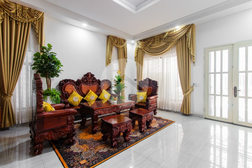 3 Bedroom Villa For Sale - Kandaek, Prasat Bakong, Siem Reap