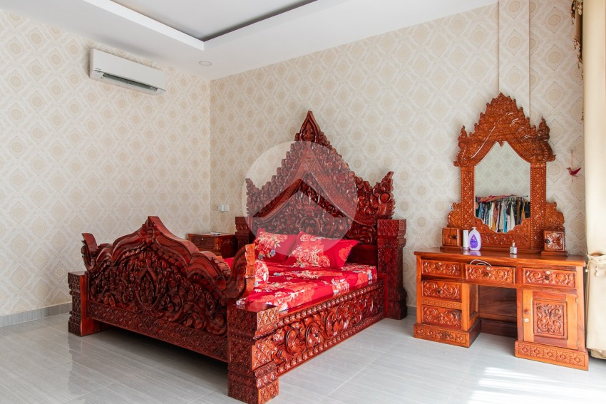 3 Bedroom Villa For Sale - Kandaek, Prasat Bakong, Siem Reap