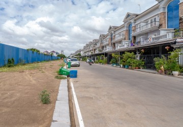 4 Bedroom Twin Villa  For Rent - Chrang Chamres 1,  Phnom Penh thumbnail