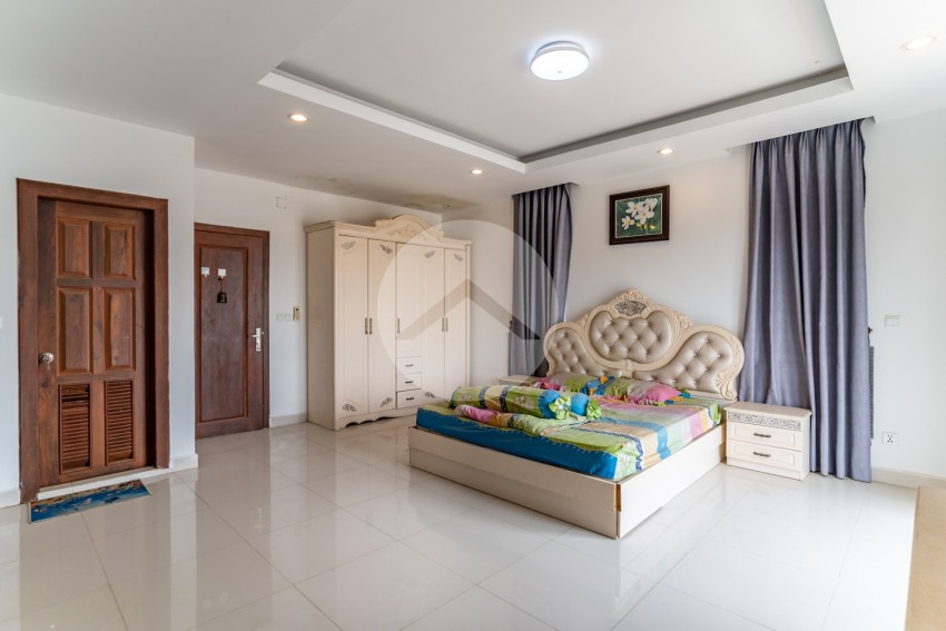 4 Bedroom Twin Villa  For Rent - Chrang Chamres 1,  Phnom Penh