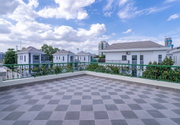 6 Bedroom Villa For Rent - Chak Angrae Kraom, Phnom Penh thumbnail