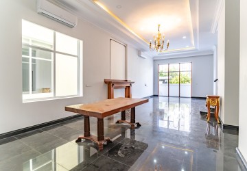 6 Bedroom Villa For Rent - Chak Angrae Kraom, Phnom Penh thumbnail