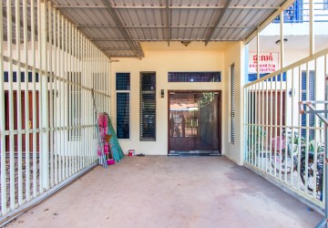 2 Bedroom Flat For Rent - Slor Kram, Siem Reap thumbnail