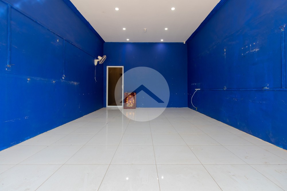 76 Sqm Retail Space For Rent - Svay Dangkum, Siem Reap - Image 3