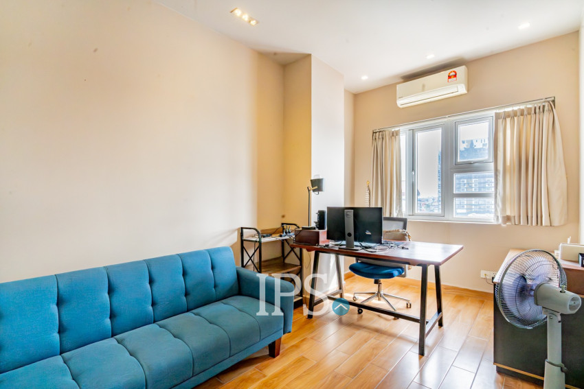 7th Floor 2 Bedroom Condo For Sale - PS Crystal, Beoung Tumpun, Phnom Penh