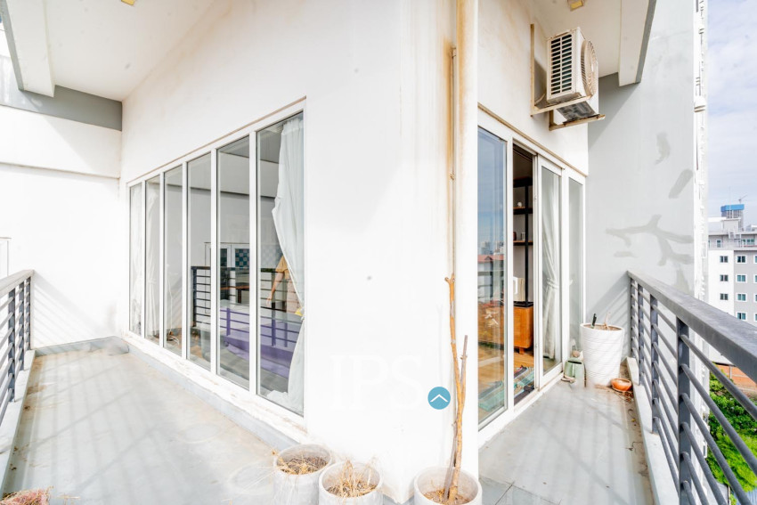 7th Floor 2 Bedroom Condo For Sale - PS Crystal, Beoung Tumpun, Phnom Penh