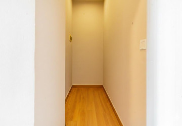 7th Floor 2 Bedroom Condo For Sale - PS Crystal, Beoung Tumpun, Phnom Penh thumbnail