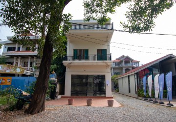 5 Bedroom Shophouse For Rent - Slor Kram, Siem Reap thumbnail