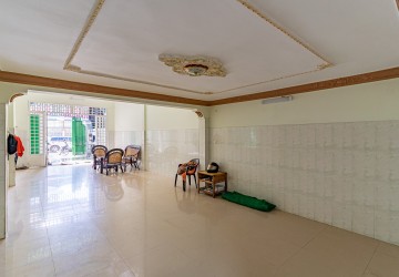 3 Bedroom Shophouse For Rent - Phsar Daeum Thkov, Phnom Penh thumbnail