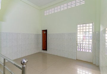 3 Bedroom Shophouse For Rent - Phsar Daeum Thkov, Phnom Penh thumbnail