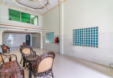 3 Bedroom Shophouse For Rent - Phsar Daeum Thkov, Phnom Penh thumbnail