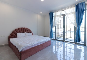 3 Bedroom Flat For Rent - Slor Kram, Siem Reap thumbnail