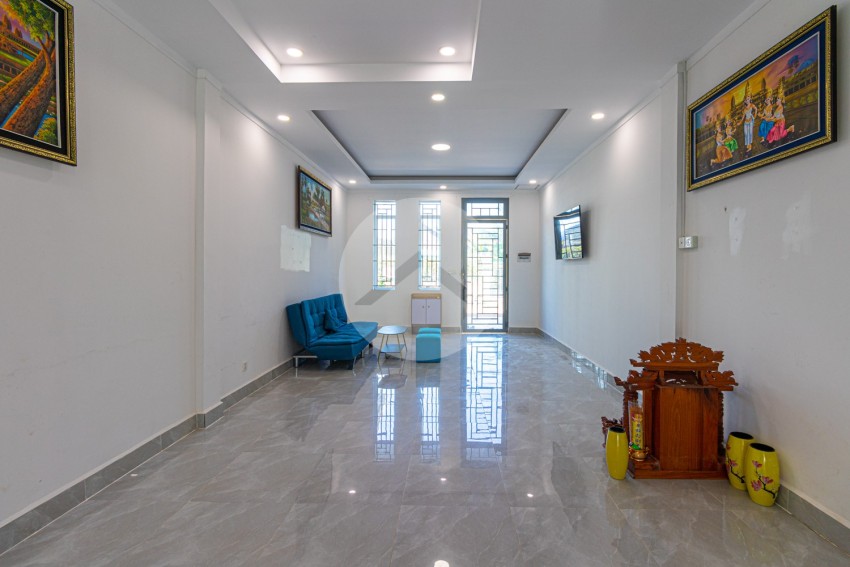 3 Bedroom Flat For Rent - Slor Kram, Siem Reap