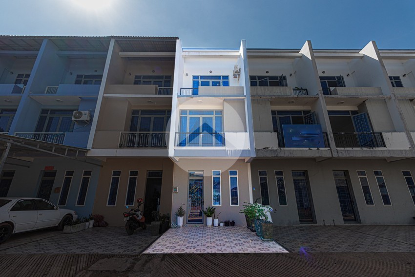 3 Bedroom Flat For Rent - Slor Kram, Siem Reap