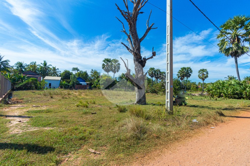 ដី ១២៩៧​ ម៉ែត្រការ៉េ សម្រាប់លក់ - ឃុំកណ្តែក, ស្រុកប្រាសាទបាគង, ខេត្តសៀមរាប